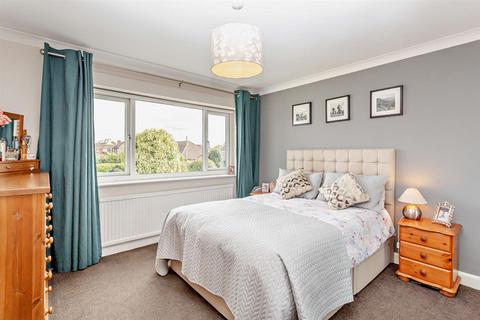 4 Ripon Way, Carlton Miniott, Thirsk, YO7 4LR