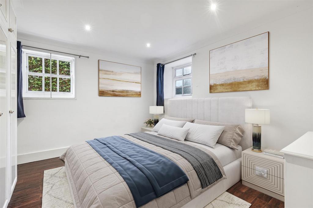 Autumn Rise, W4 - FOR SALE