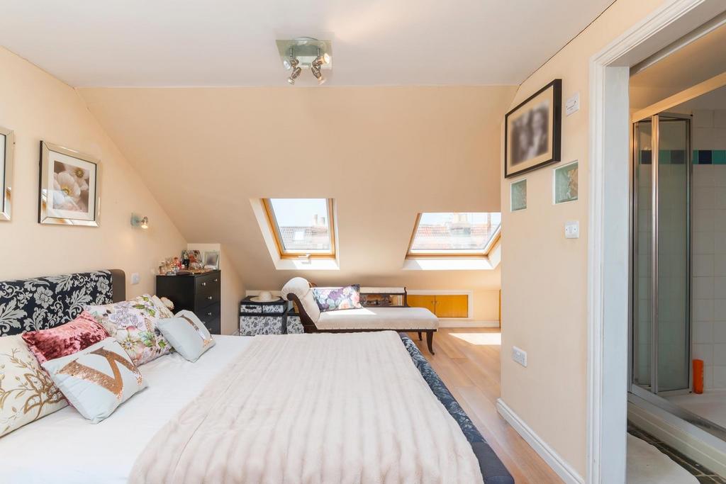 DAORKCOTNAUQ13 - Bedroom H.jpg