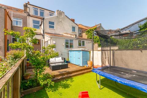 31 Quantock Road, Bristol, BS3 4PG