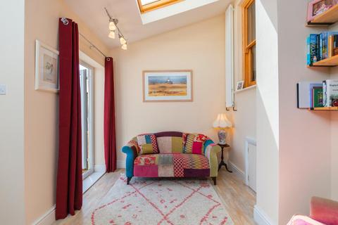 31 Quantock Road, Bristol, BS3 4PG