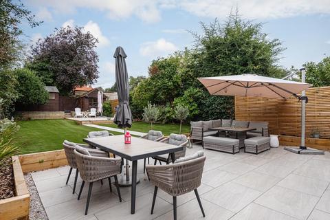 4 Sterry Drive, Epsom, KT19 0TG