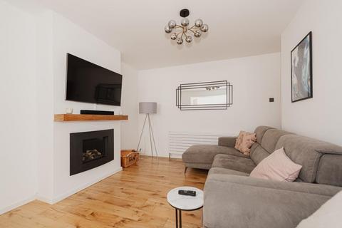 4 Sterry Drive, Epsom, KT19 0TG