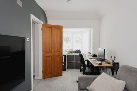 4 Sterry Drive, Epsom, KT19 0TG
