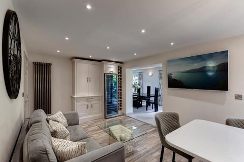 11a Cavendish Avenue, Dore, Sheffield, S17 3NJ
