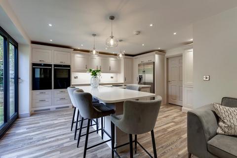11a Cavendish Avenue, Dore, Sheffield, S17 3NJ