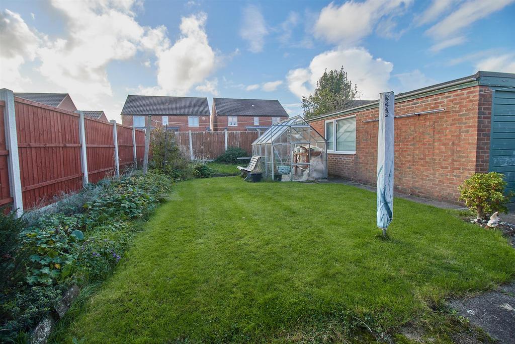 St. Martins Drive, Desford 3 bed semidetached bungalow for sale £260,000