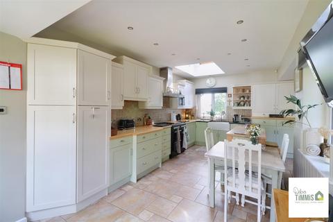 Park View Brook Lane, Endon, Stoke-on-trent, ST9 9EZ