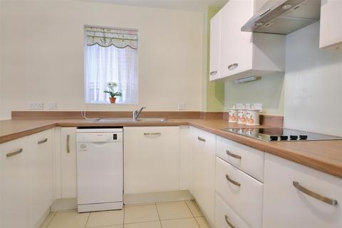 1 bedroom flat for sale, Holt Road, Cromer