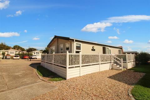 2 bedroom park home for sale, Wayside Park Estate, Way Hill, Minster, Ramsgate