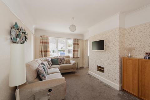 77 Temple Road, Epsom, KT19 8EY