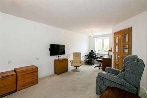 1 bedroom apartment for sale, Park House, Old Park Road, Hitchin