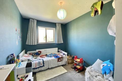 17 Lime Grove, Hayes, UB3 1JJ