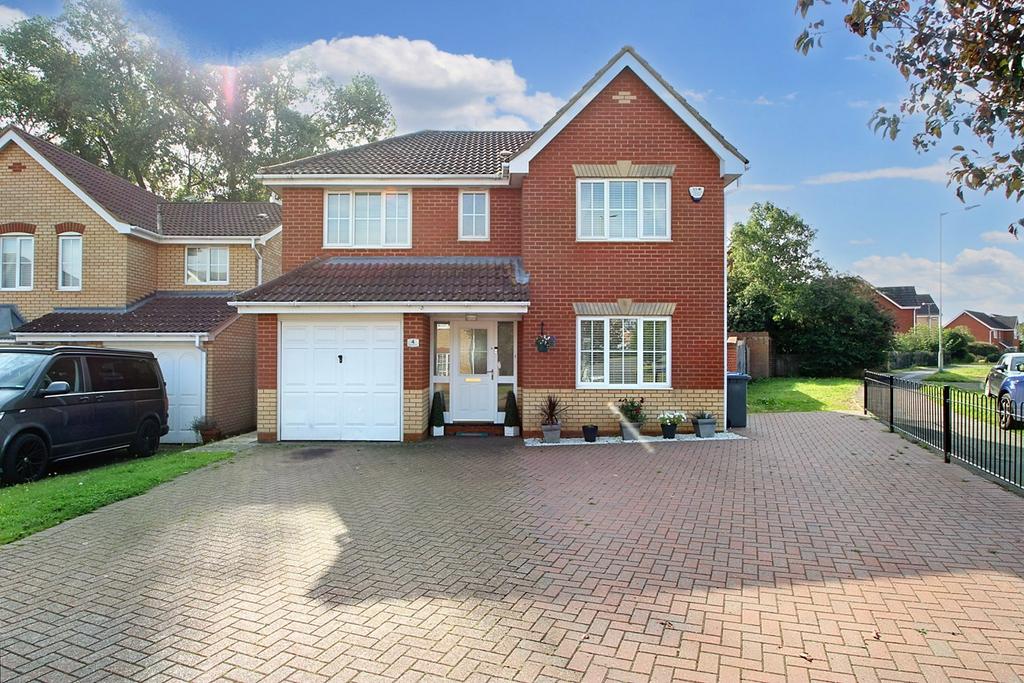 Lawford Place, Ipswich IP4 4 bed detached house for sale £435,000