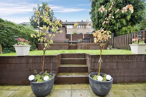 30 Fraser Drive, Sheffield, S8 0JG