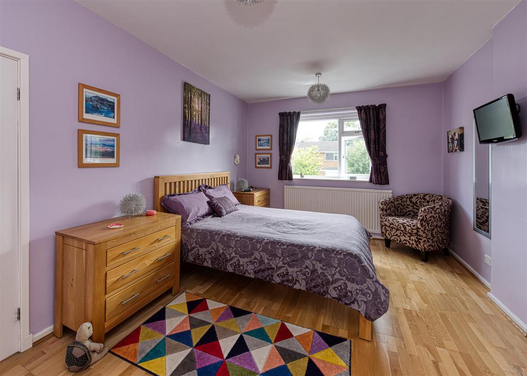 Helford House-bed1a.jpg