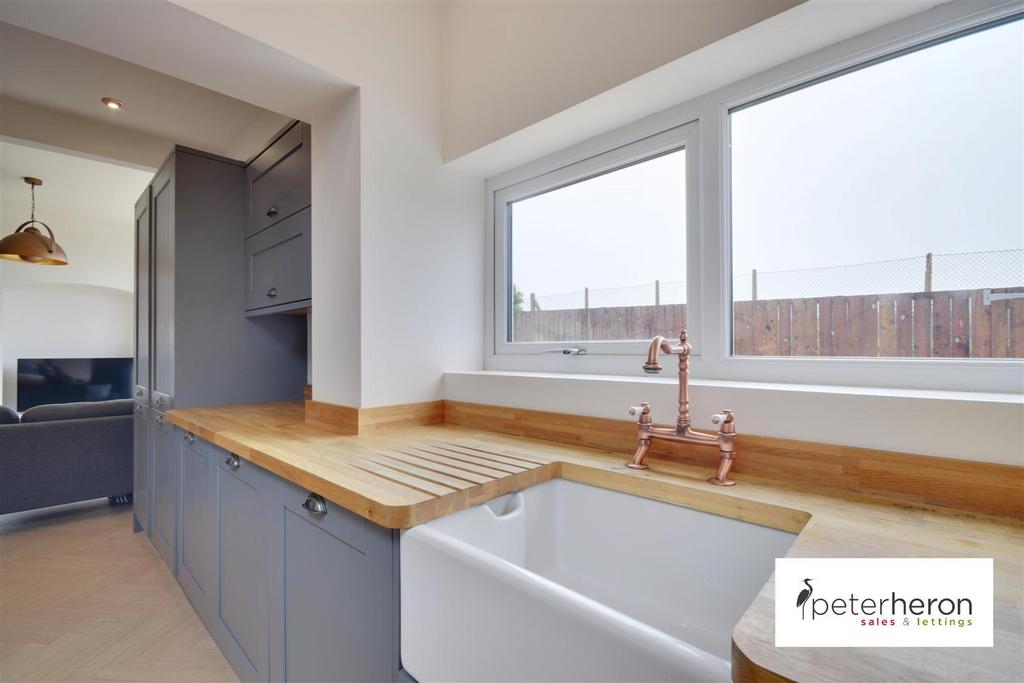 Open Plan Dining Kitchen/Living Area