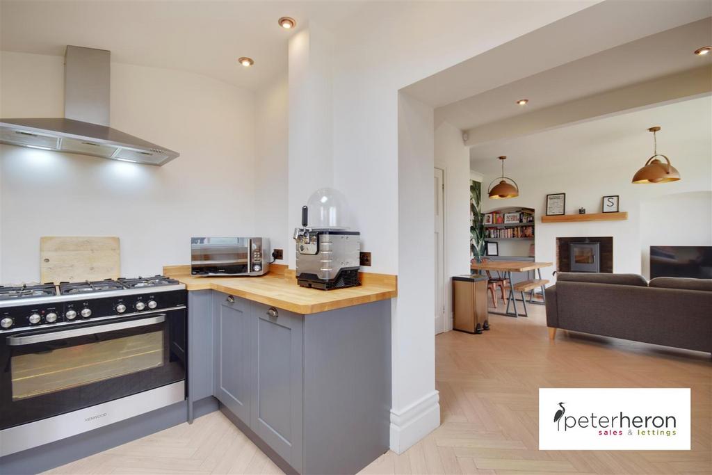 Open Plan Dining Kitchen/Living Area