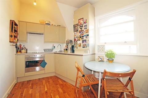 1 bedroom flat to rent, Vale Road, Portslade, BN41 1GG