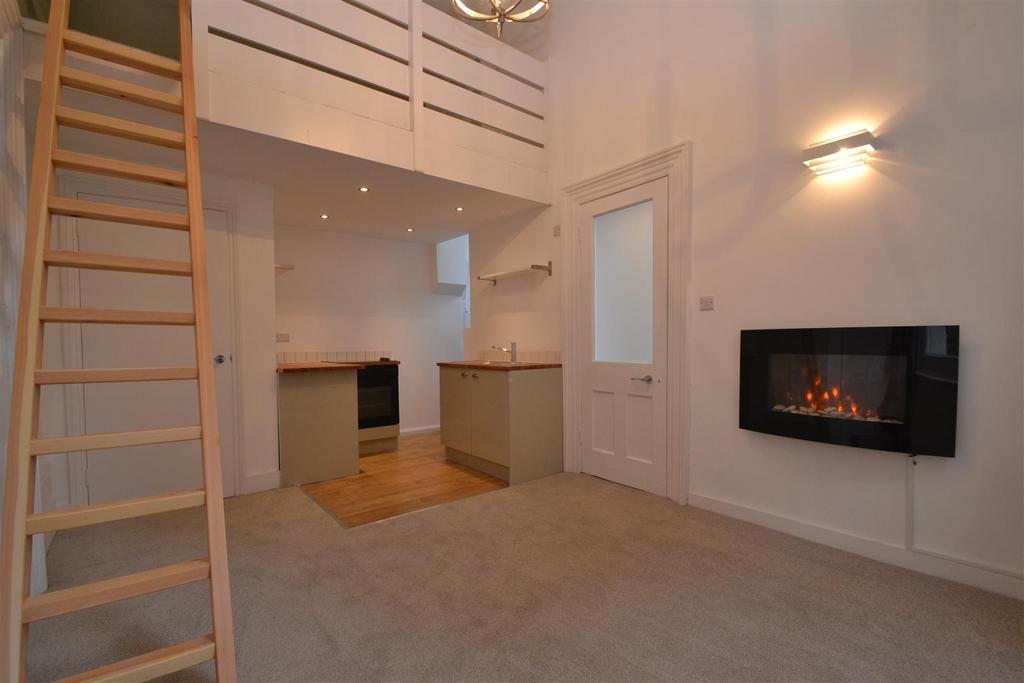 Open plan room.JPG