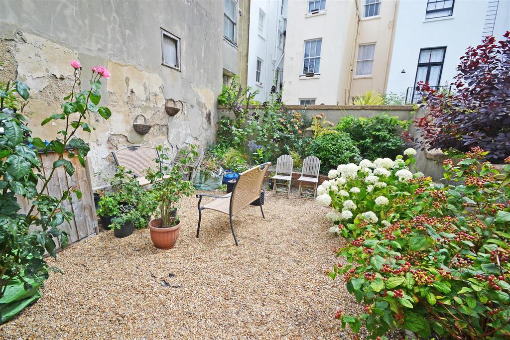Garden1.jpg