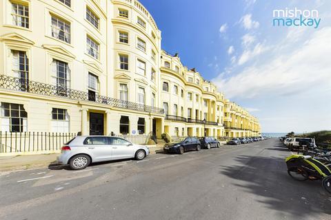 1 bedroom flat to rent, Brunswick Square Hove, BN3 1EH