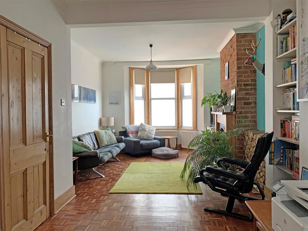 Belfast Street, Hove, BN3 3YS 4 bed terraced house £2,000 pcm (£462 pw)