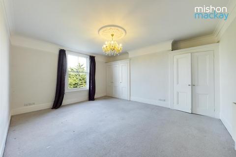 3 bedroom flat to rent, Salisbury Road, Hove, BN3 3AE