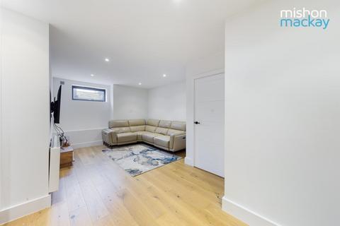 1 bedroom flat to rent, Russell Mews, Brighton, BN1 2AU