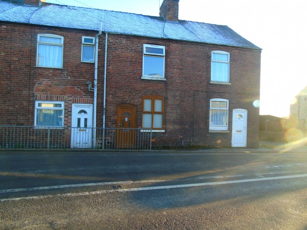 MAIN ROAD, LEABROOKS. RIDDINGS 2 bed townhouse £595 pcm (£137 pw)