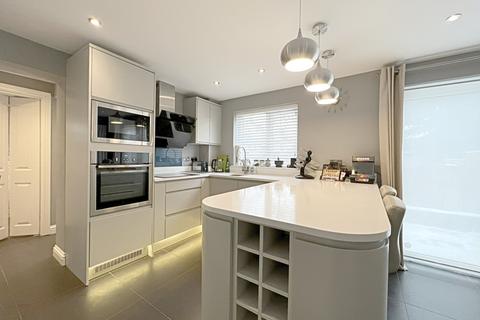34 Cropmark Way, Hatch Warren, Basingstoke, RG22 4TA