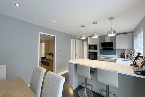 34 Cropmark Way, Hatch Warren, Basingstoke, RG22 4TA