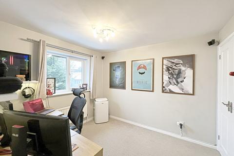 34 Cropmark Way, Hatch Warren, Basingstoke, RG22 4TA