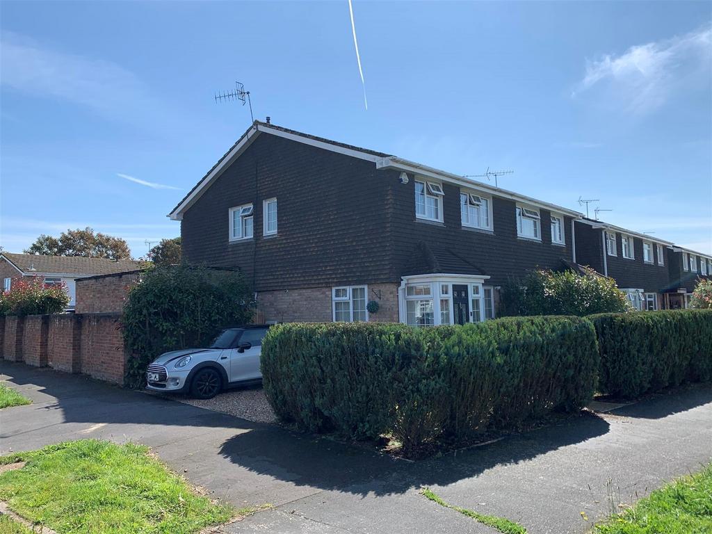 Beaumont Park, Littlehampton, West... 4 bed semidetached house £450,000