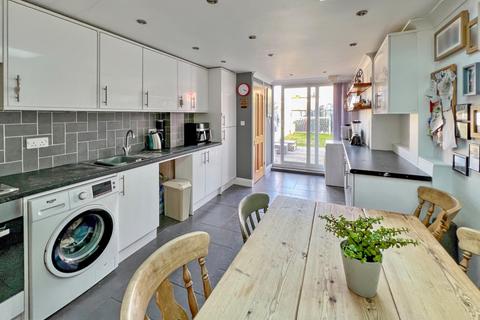 78 Napier Road, Northfleet, Gravesend, DA11 7BY