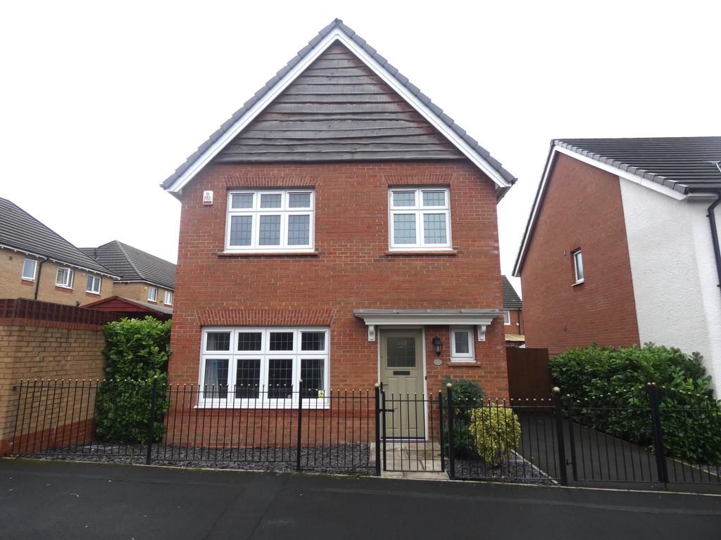 Elmwood Grove, Blackley, M9 3 bed detached house to rent £1,500 pcm