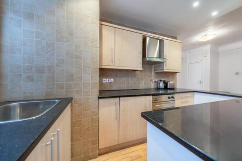 2 bedroom flat for sale - GROVE END GARDENS, NW8