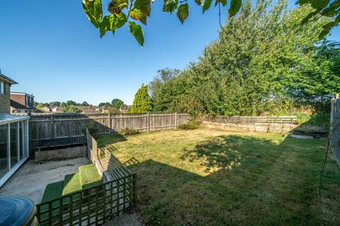 30 Roseheath, Hemel Hempstead, HP1 2LT