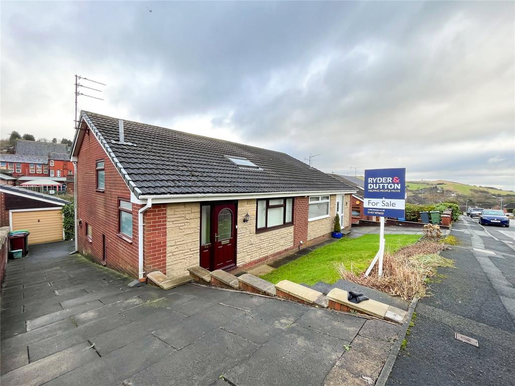 Bracken Close, Springhead, Saddleworth, OL4 4 bed semidetached house