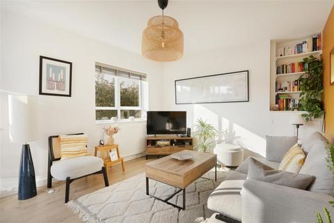 Flat 7, Cobbett House Brecknock Road Estate, London, N19 5BL
