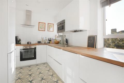 Flat 7, Cobbett House Brecknock Road Estate, London, N19 5BL