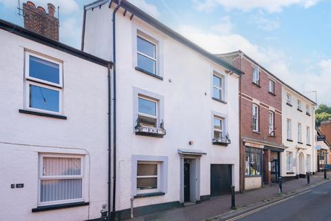 4 bedroom terraced house for sale, North Street, Crediton, EX17