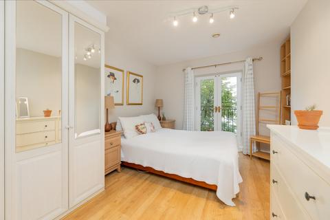 1 bedroom apartment to rent, Russell Road, Kensington, London, W14