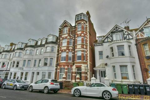 2 bedroom flat for sale - 70 Sea Road, Bexhill-on-Sea, East Sussex, TN40 1JL