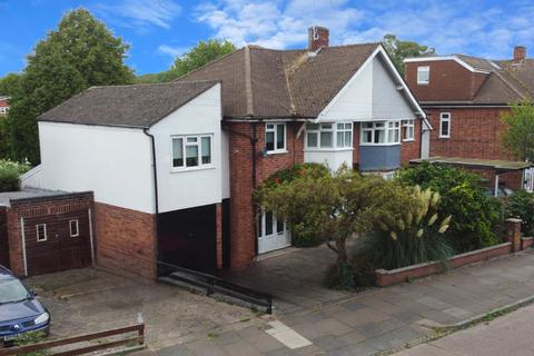 4 bedroom semi-detached house for sale - Meadvale Road, Knighton