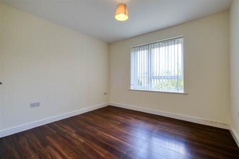 Flat 3, 136 Frogmill Road, Birmingham, B31 5DD