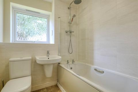 Flat 3, 136 Frogmill Road, Birmingham, B31 5DD