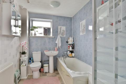 20 Bridport Close, Bransholme, Hull, HU7 6AQ