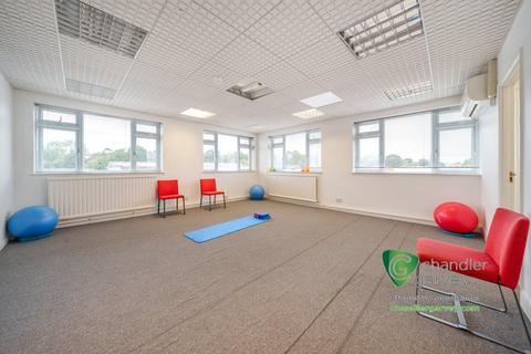 Leisure facility to rent, Denmark Street, Maidenhead SL6