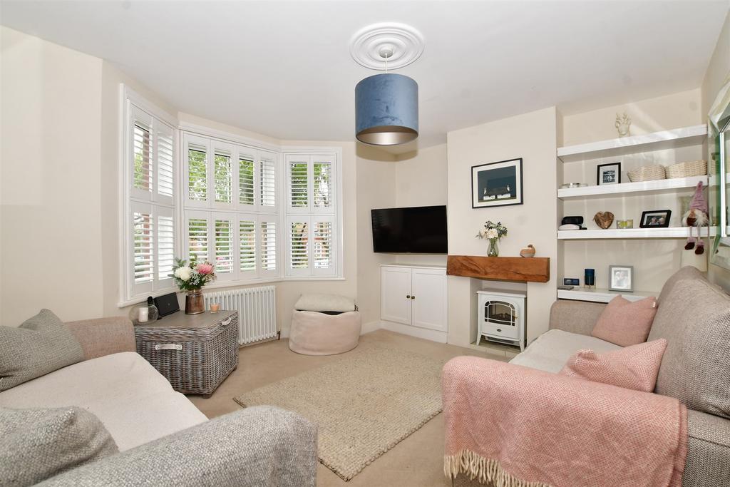 Beech Road, Epsom, Surrey 3 bed semidetached house for sale £615,000